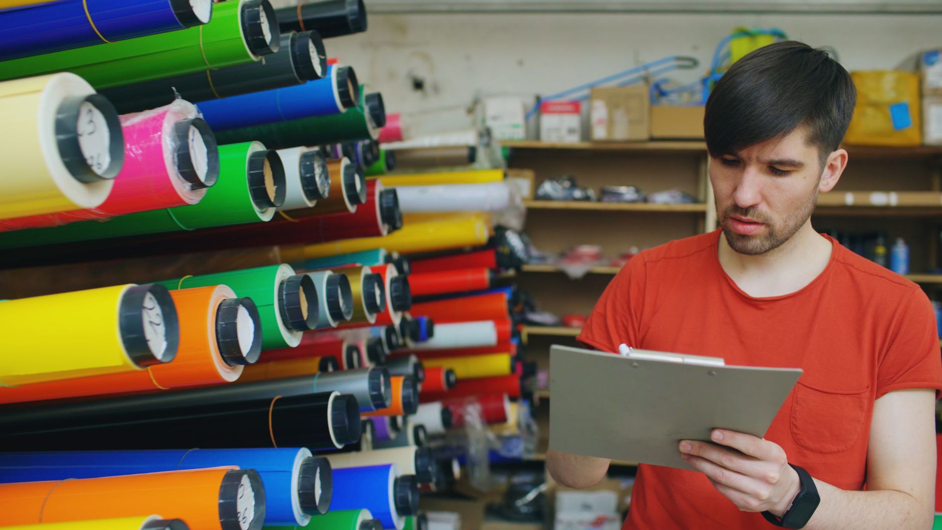 Réussir son inventaire de fin d'année : la méthode simple pour les commerçants (sans y passer la nuit)