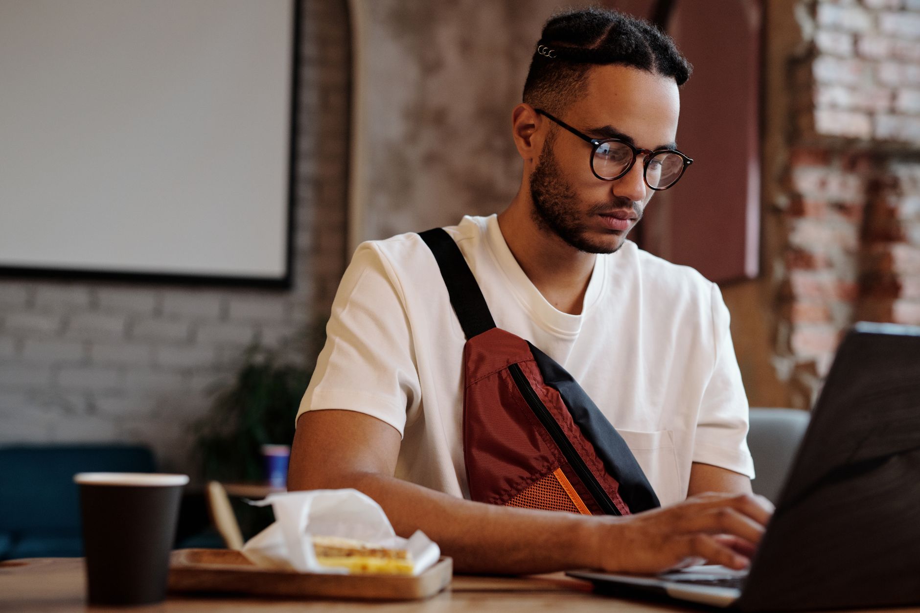 Matériel : quel ordinateur choisir pour un entrepreneur qui bouge tout le temps ?